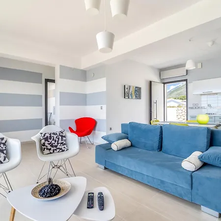 Villa M And T Seaview 360