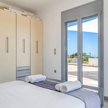 M And T Seaview 360 Vila